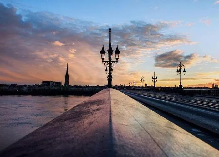 Confortable Aux Portes De Bordeaux Et Medoc Apartmán